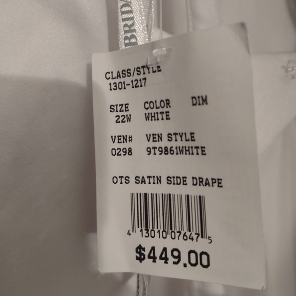 Size 22 wedding dress - Picture 6 of 7